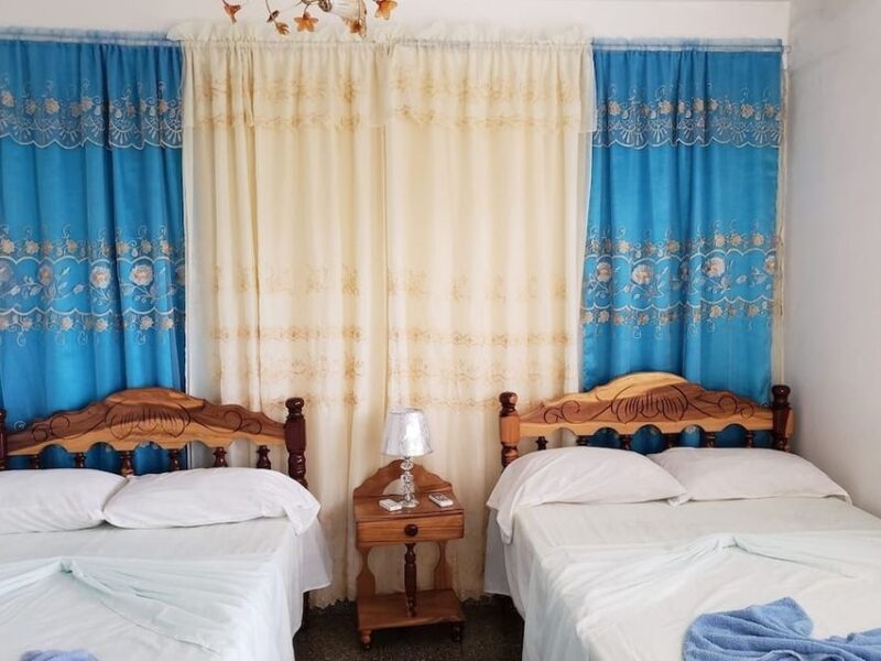 Habitación #2 (Max: 4pax)